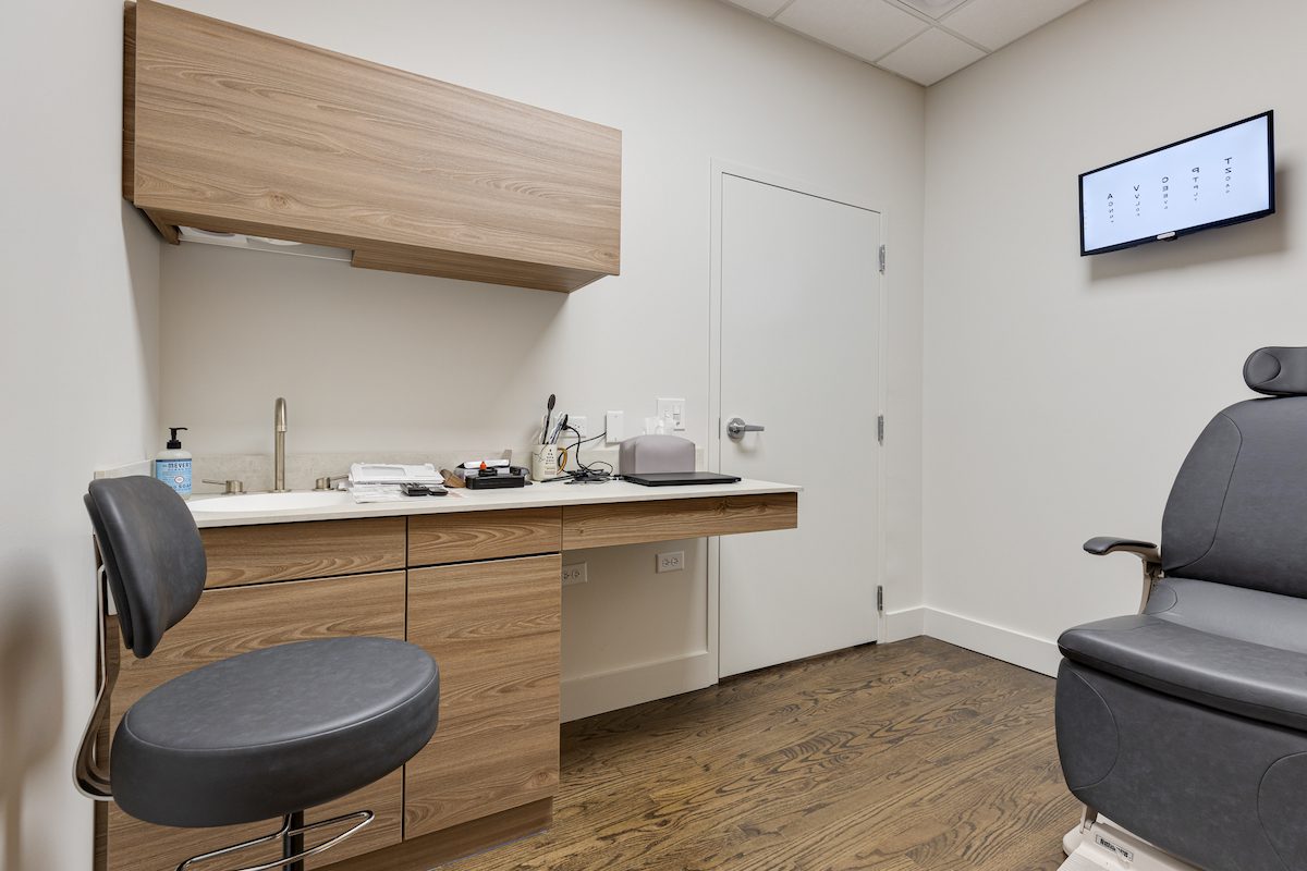 Eyecare exam room at Eversee Eyecare Boutique in Winnetka, IL